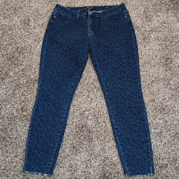 Judy Blue Mid Rise Medium Wash Cheetah Print Skinny Jeans Size 13 - Picture 2 of 4